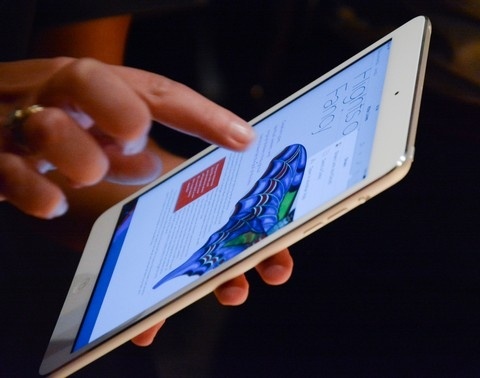 iPad dang that the tren thi truong tablet hinh anh