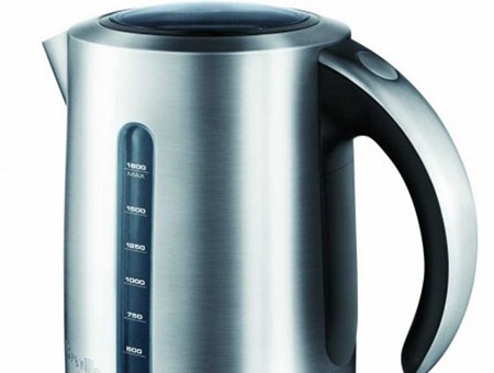 Phat hien chip gian diep trong am nuoc, ban la Trung Quoc hinh anh