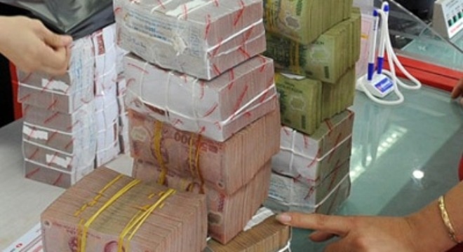 Thong doc: 'Neu khong xu ly no xau da tang them 10%' hinh anh