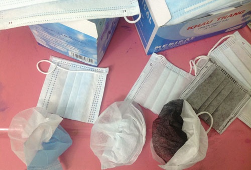 Khau trang y te sieu re, 300 dong/chiec hinh anh