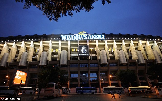 Tung tien, Real ban ten san Bernabeu cho Microsoft hinh anh