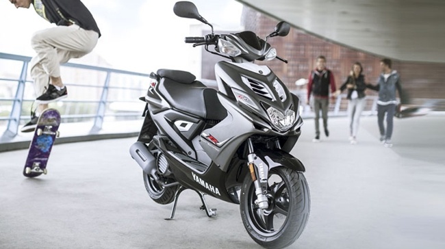 Yamaha trinh lang xe tay ga 50 phan khoi moi hinh anh