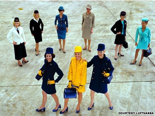 Dong phuc hot nhat cua tiep vien hang khong trong qua khu hinh anh