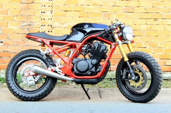 Yamaha SRX 250 do phong cach Cafe Racer tai Sai Gon hinh anh