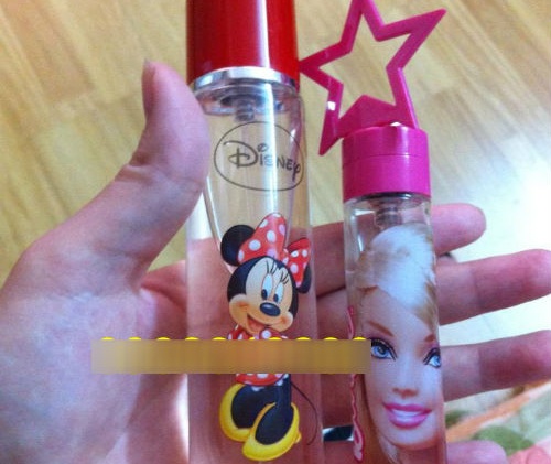 Tre so sinh nhap vien vi dung nuoc hoa hinh anh