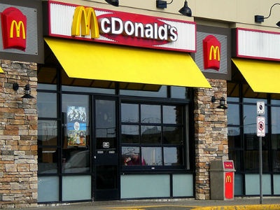 Khai truong cua hang McDonald’s dau tien vao thang 2/2014 hinh anh