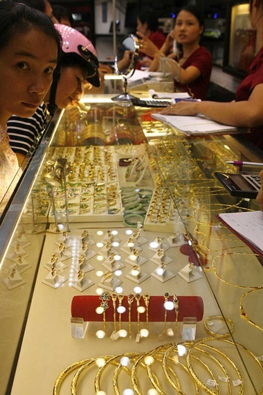 10 quoc gia giam du tru vang nhieu nhat the gioi hinh anh