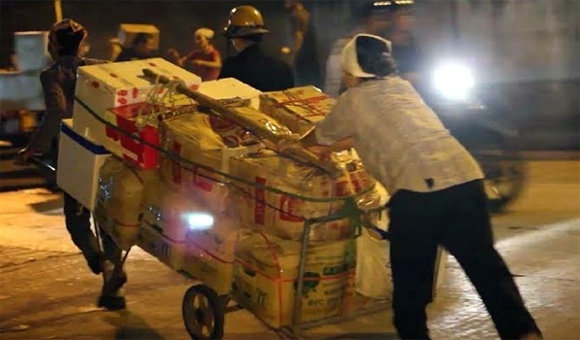 Lam cuu van dem, thuc trang kiem tien trieu hinh anh