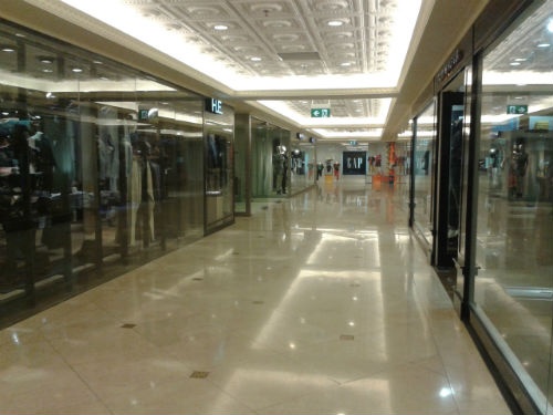 Cac trung tam thuong mai lon nhat Ha Noi gio ra sao? hinh anh