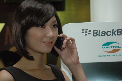 Hop tac voi doanh nghiep OTT la loi thoat cho nha mang hinh anh