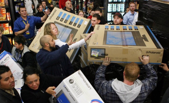 Can canh vu danh nhau vi TV man hinh phang tai Walmart hinh anh