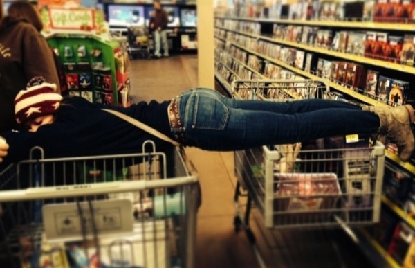 Muon kieu ngu va vat khi mua sam ngay Black Friday hinh anh