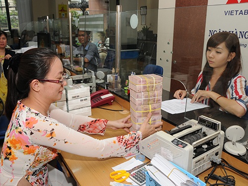 Cuoi nam, nhan vien ngan hang nom nop lo mat viec hinh anh