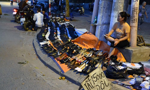 Nguoi Ha Noi phan lo, chia nen dat cong vien lam an hinh anh