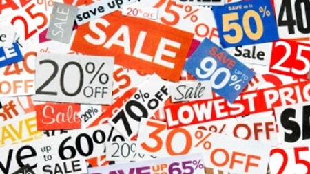 Nguoi My ban ron mua sam truc tuyen ngay 'thu Hai ao' hinh anh