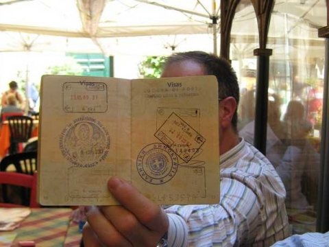 Gioi sieu giau dua nhau san tim noi giam thue hinh anh