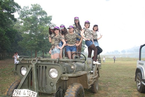 Dan van phong offroad voi Jeep 'chien' hinh anh