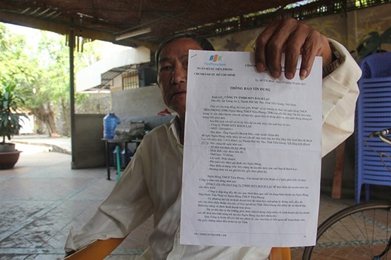 Thong bao tin dung 60 ty: Nan nhan bi lua bang giay to gia hinh anh