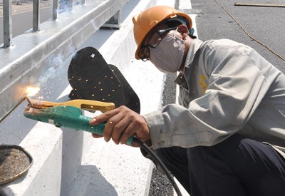 Nhieu lao dong se khong co thuong Tet hinh anh