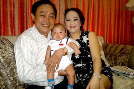 Vo chong dinh kien cao, nha ong Dung 'lo voi' noi hon sao hinh anh