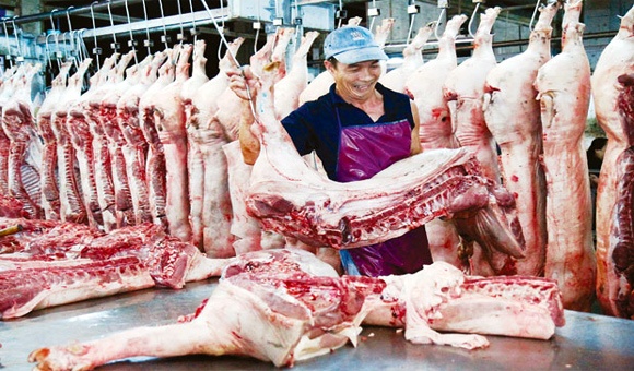 Dan buon gam hang Tet, gia thit o at tang hinh anh