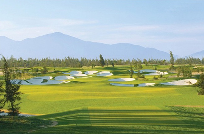 Ngam biet thu san golf cua dai gia nuoc ngoai tai Viet Nam hinh anh