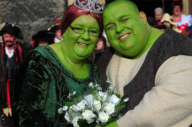 Dam cuoi cua hai 'chan tinh da xanh' hinh anh