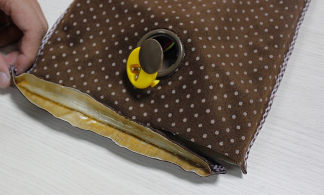 Ben trong tui suoi Trung Quoc co gi? hinh anh