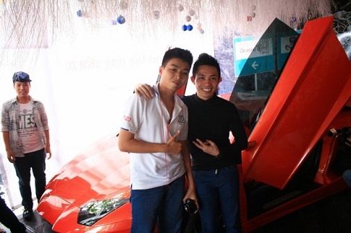 Minh 'nhua': 'Choi xe vi dam me chay bong' hinh anh