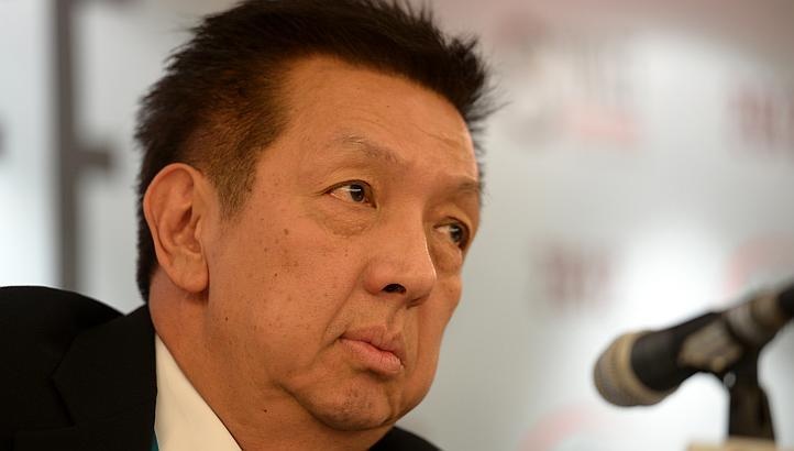 Ty phu Dong Nam A tan cong bong da chau Au hinh anh