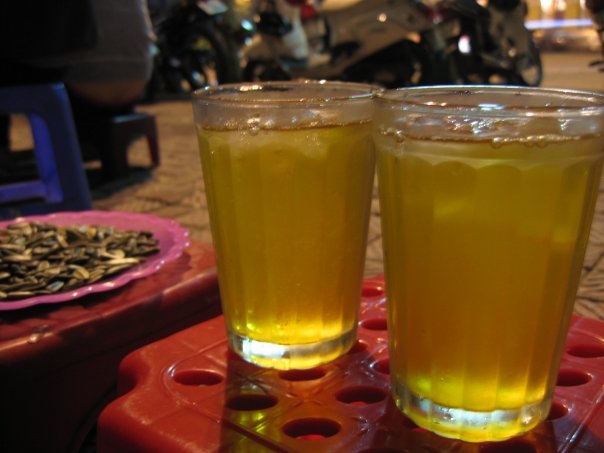 Tra da 20.000 dong/coc o Ha Noi hinh anh