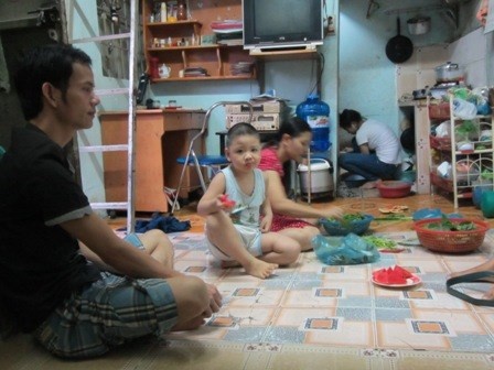 Thuong tet it, 90% cong nhan o lai TP.HCM hinh anh