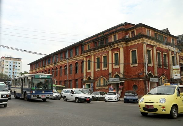 Nhung chiec Boeing tren duong cao toc hinh anh