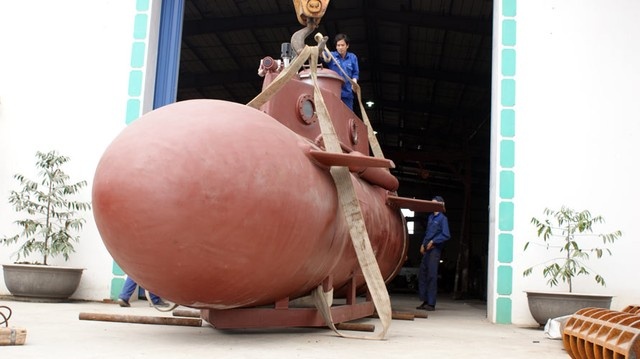 Tau ngam Truong Sa vao be thu nghiem hinh anh