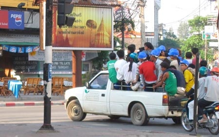 Nguoi Thai Lan chuong xe ban tai nhat the gioi hinh anh