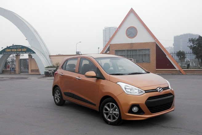 Can canh xe Hyundai re nhat Viet Nam hinh anh