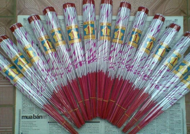 Nhung mon thuong Tet doc cuoi ra nuoc mat hinh anh