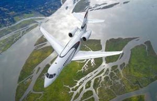 Chuyen co voi cua so phia tren dau tien tren the gioi hinh anh