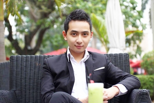 Chuyen vien tu van tai chinh dien trai chia se nghe nghiep hinh anh