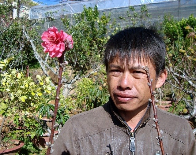 Dao co thu ra 5 loai hoa hinh anh