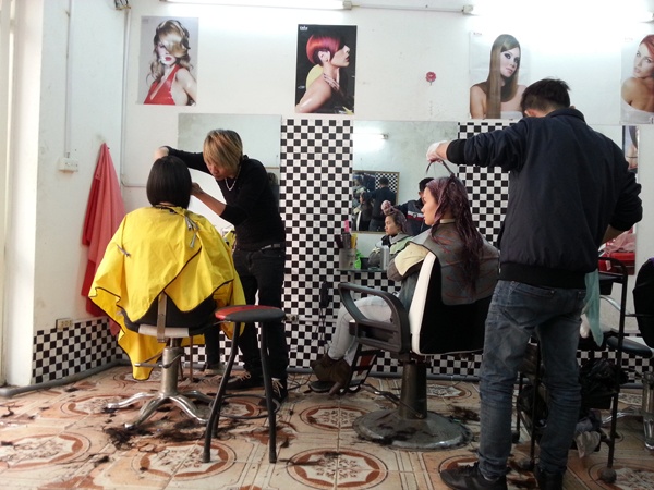 Tho lam toc thu hang trieu dong dip cuoi nam hinh anh