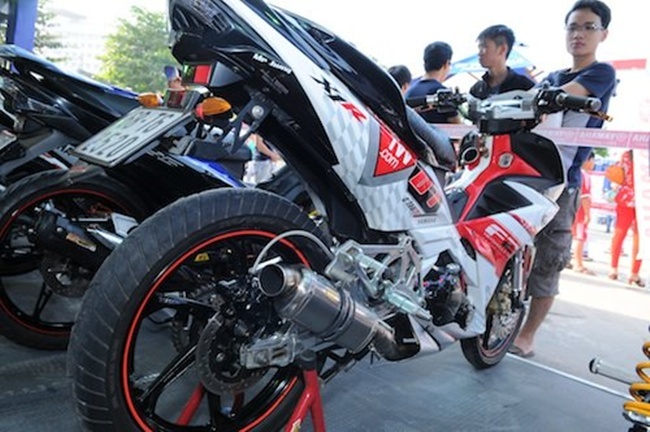 Ngam dan xe do trong cuoc thi cua Yamaha hinh anh