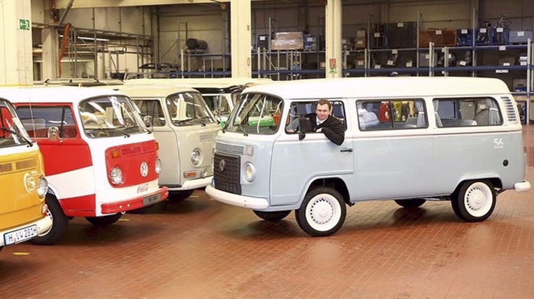 Chiec Volkswagen Kombi cuoi cung da ve bao tang hinh anh