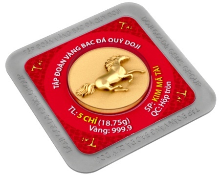 Vang in hinh ngua tap trung cho ngay Via Than Tai hinh anh