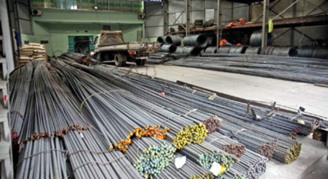 Dau nam 2014, gia thep va xi mang giam hinh anh