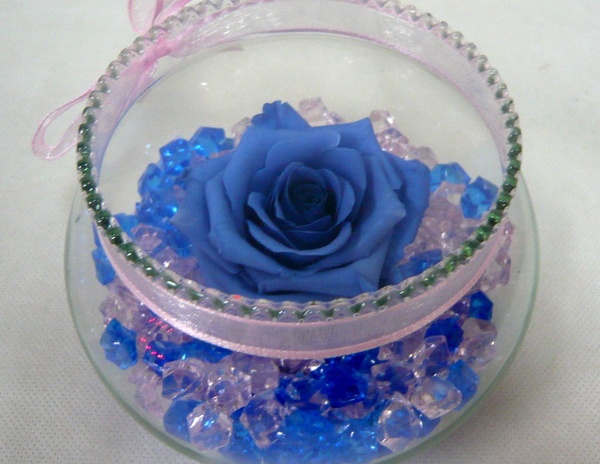 Nhung mon qua vua tui tien trong ngay le Tinh nhan hinh anh