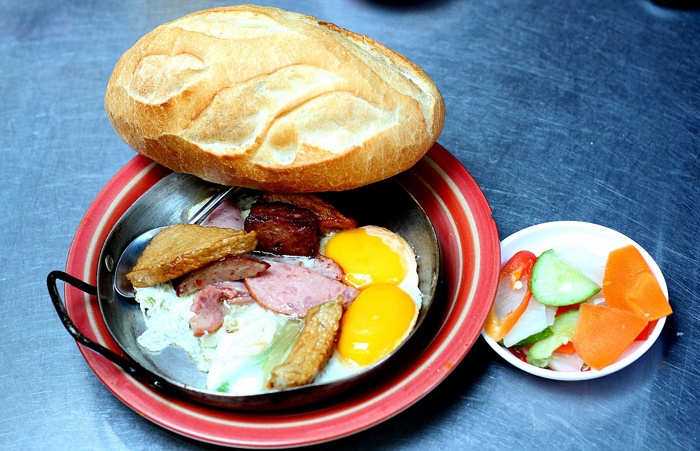 Nhung thuong hieu banh mi khien nguoi Sai Gon khong the quen hinh anh