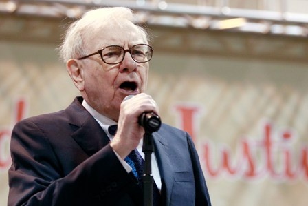 Nhung lan choi ngong cua ty phu Warren Buffett hinh anh