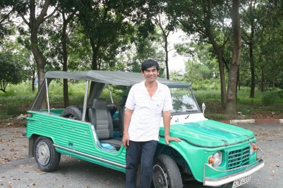 Citroen Mehari - o to bang nhua 40 nam van chay tot hinh anh