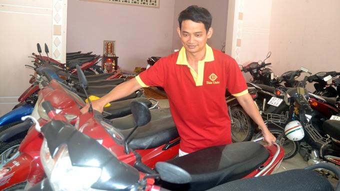 Dan ngan hang lam them kiem song hinh anh